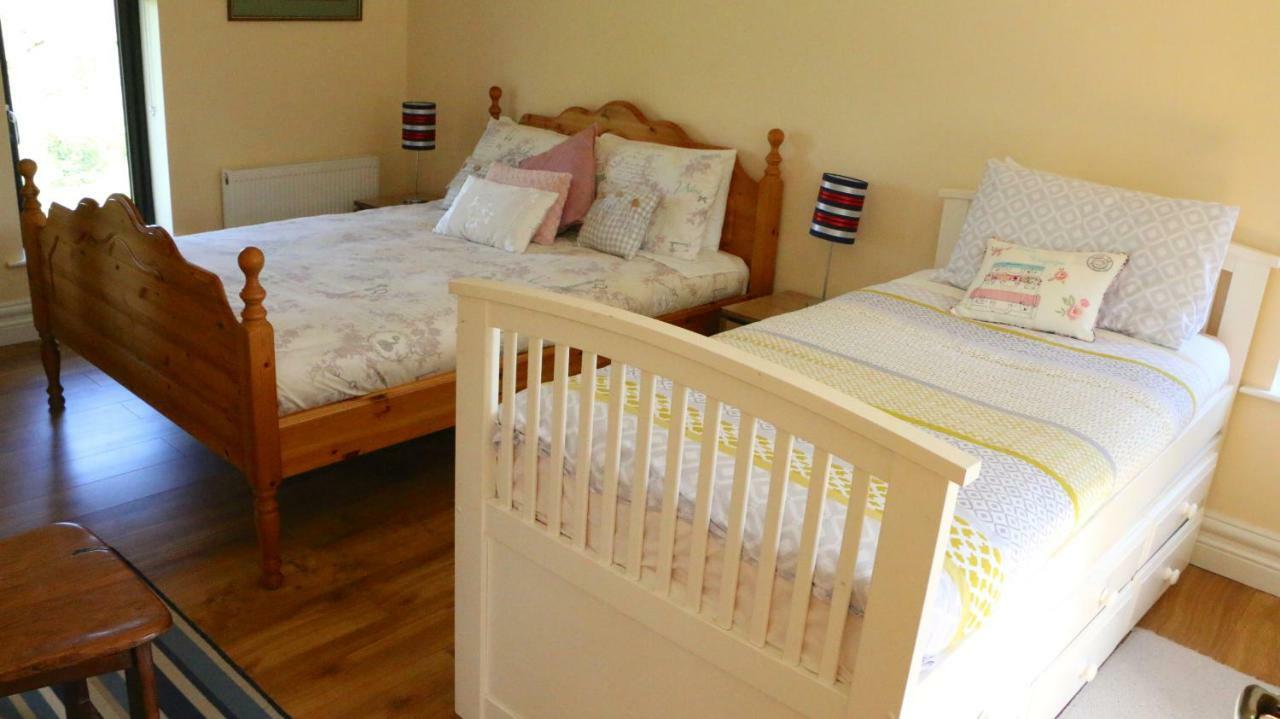מונהאן Emy Lakehouse - Near Castle Leslie, Glaslough מראה חיצוני תמונה