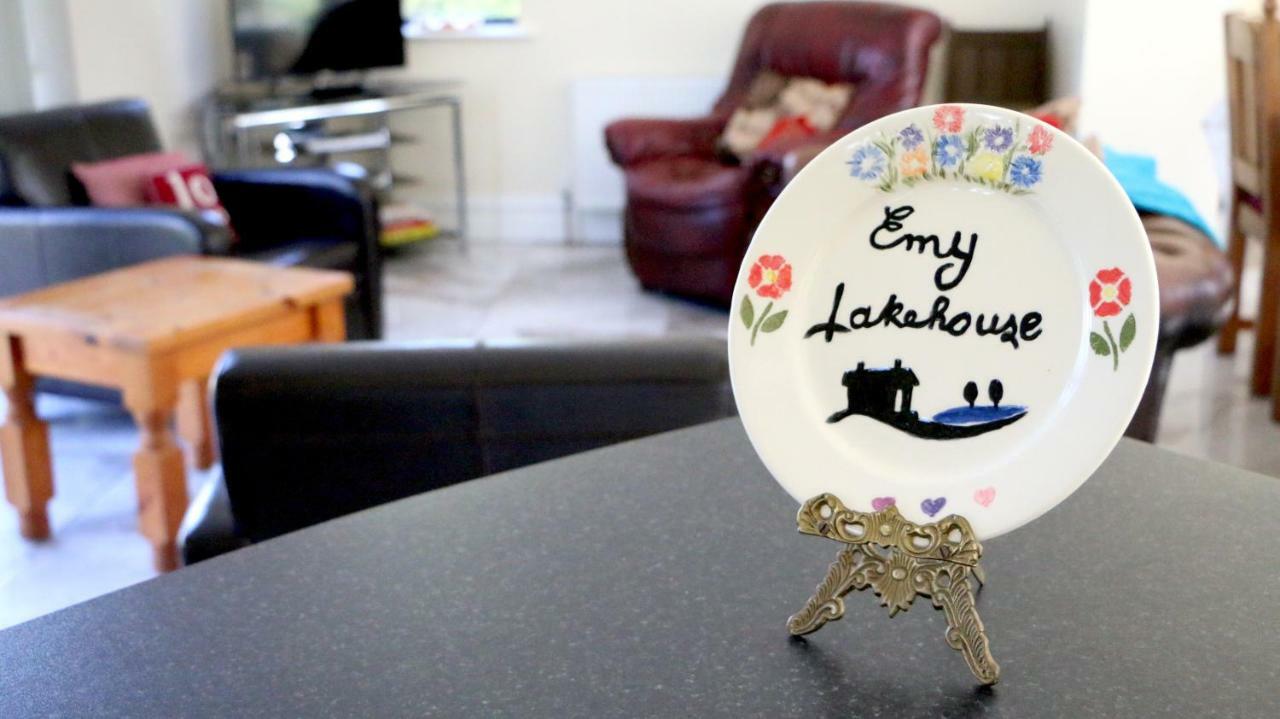 מונהאן Emy Lakehouse - Near Castle Leslie, Glaslough מראה חיצוני תמונה